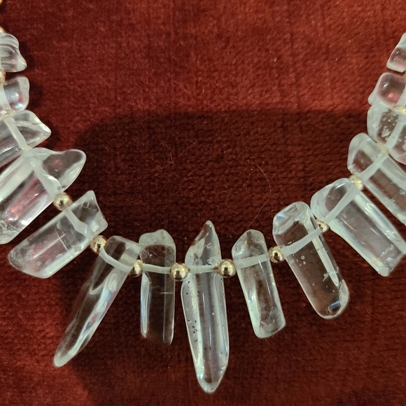 Kinsley Armelle Crystal Drop Necklace. - Picture 2 of 2